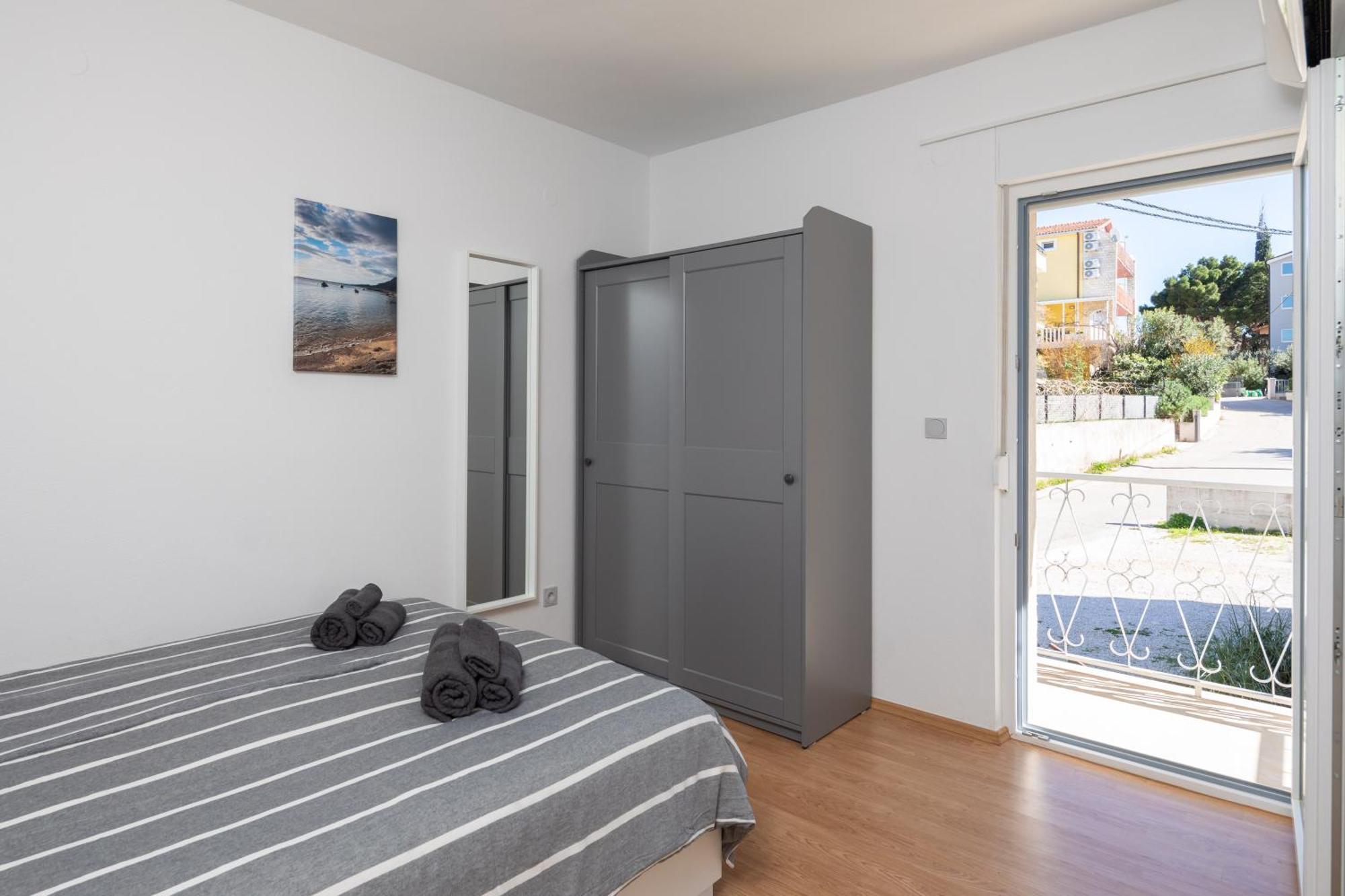 Sunshine Suites Omiš Eksteriør bilde