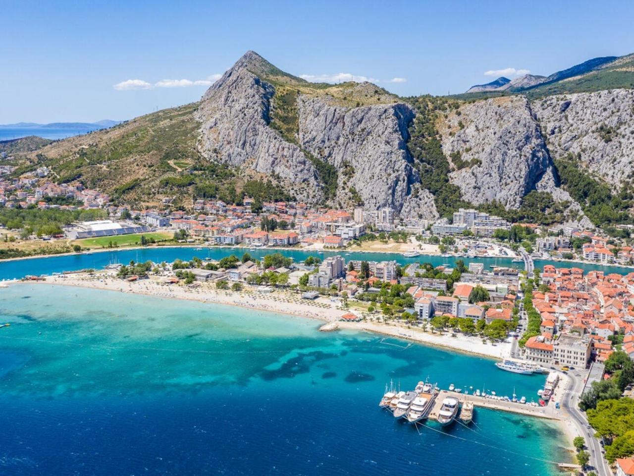Sunshine Suites Omiš Eksteriør bilde